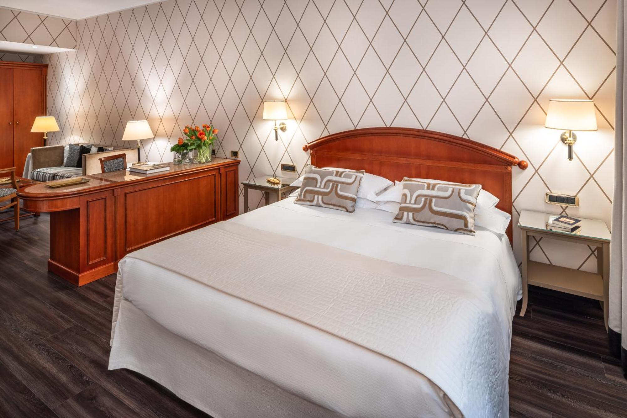 Starhotels Majestic Торино Стая снимка