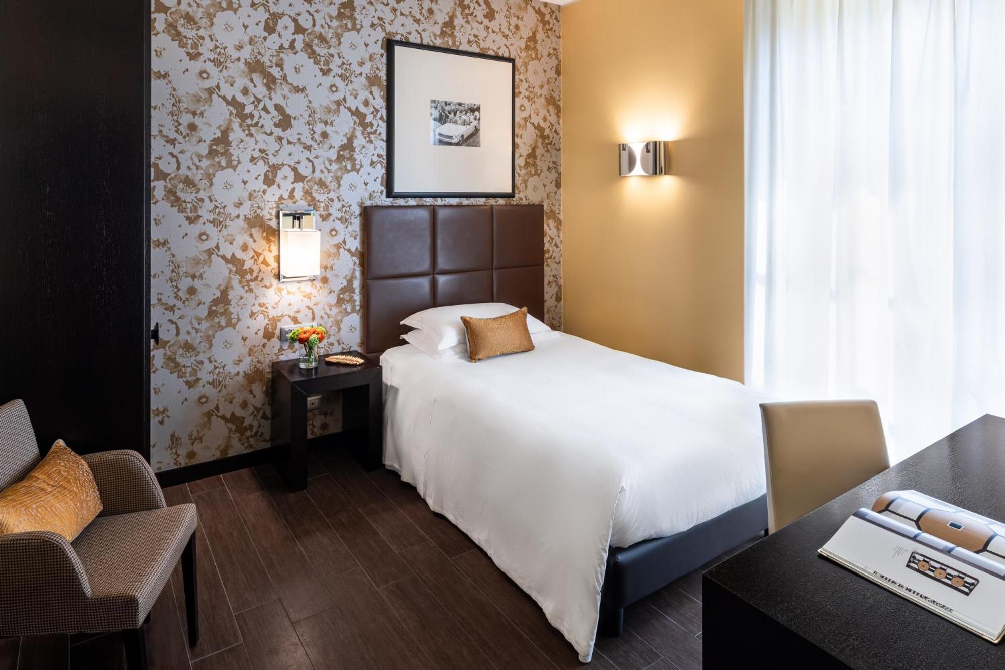 Starhotels Majestic Торино Стая снимка