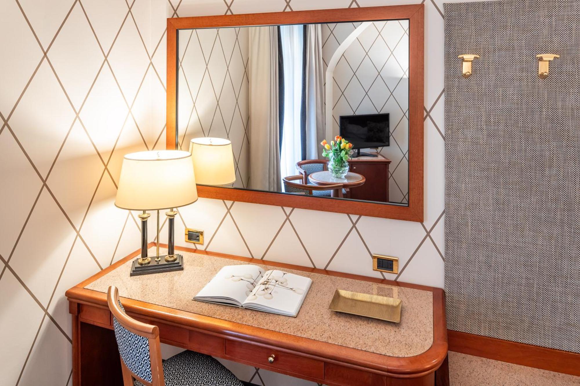 Starhotels Majestic Торино Стая снимка